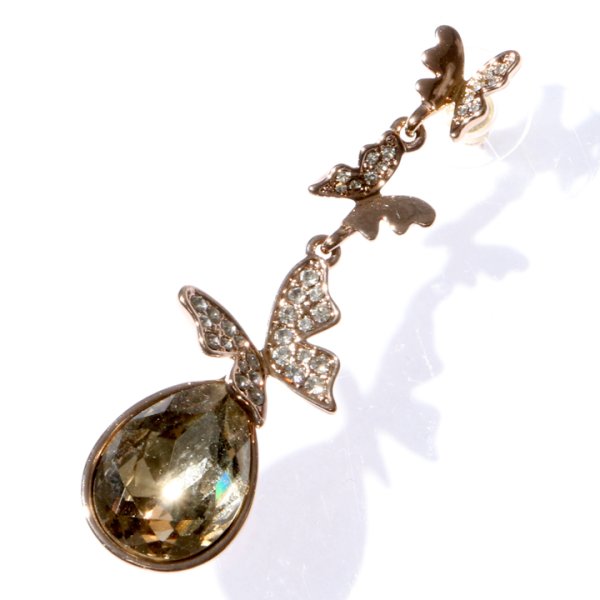 画像4: ドロップビジューバタフライモチーフピアス (4)