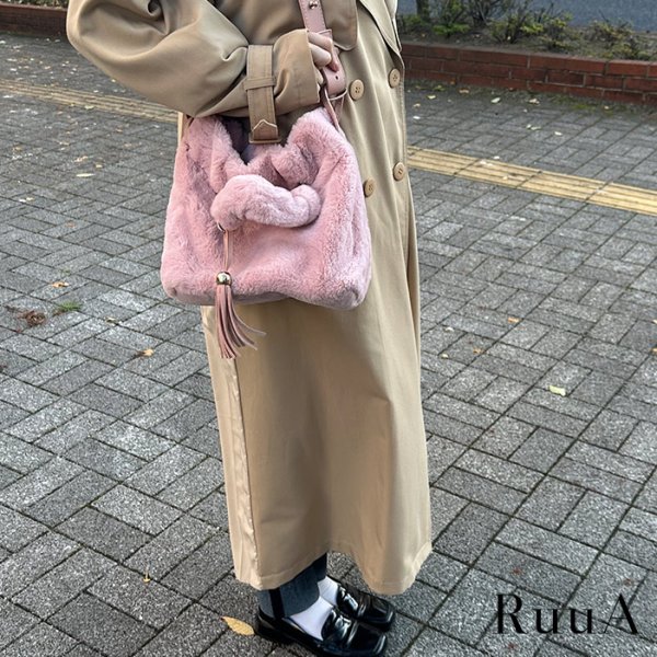 画像5: ふわふわファータッセルショルダーバッグ 2WAYピンク /ショルダーバッグ/ハンドバッグ/ファーバッグ/ポシェット/bag (5)